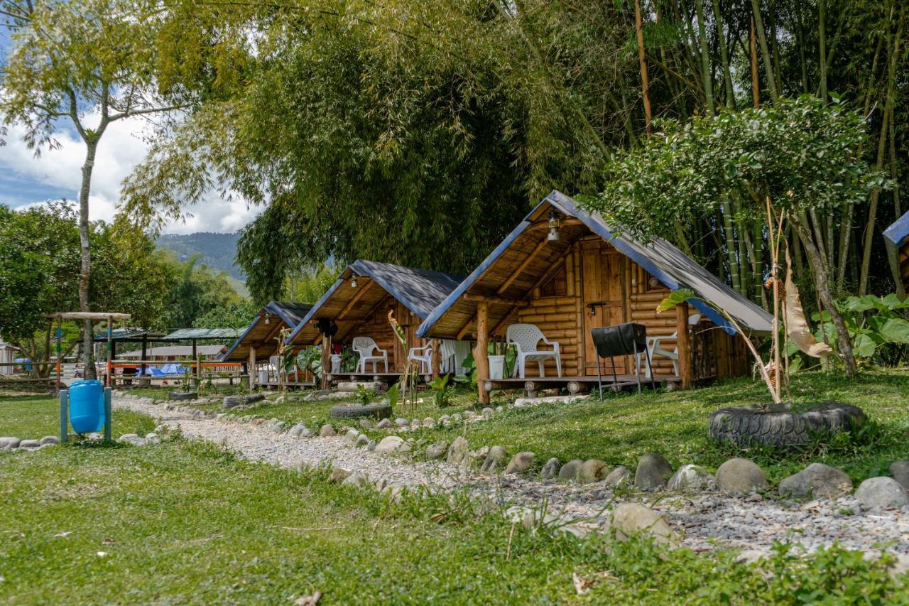 Camping Lagos De Venecia Hotel Santa Rosa de Cabal Bagian luar foto